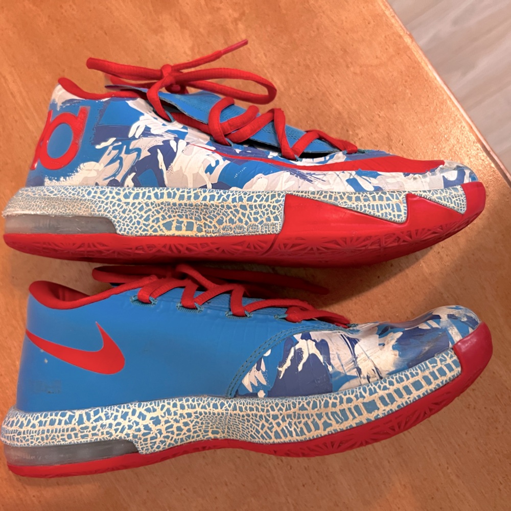 Nike ID Kevin Durant basketball shoes